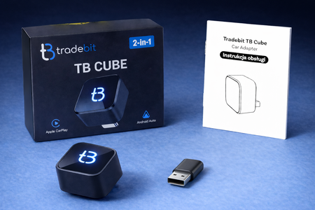 Bezprzewodowy Adapter Tradebit TB CUBE USB-C CarPlay / Android Auto Czarny
